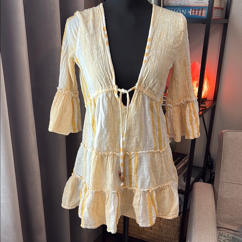 Blue Island Cream and White Tie Front Tunic with 3/4 Sleeves